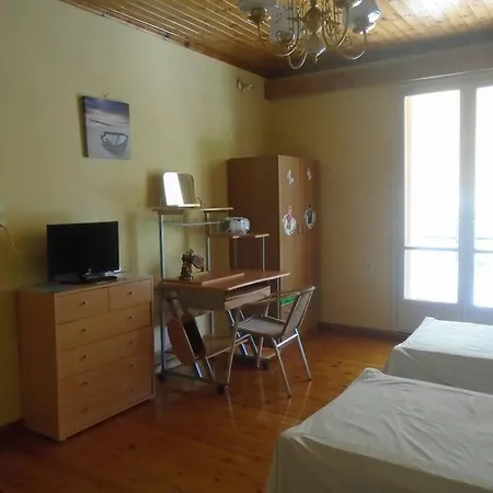 Diogenis Flat Apartment 70M2 Near Town Center *