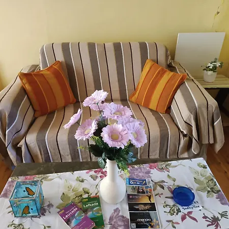Diogenis Flat Apartment 70M2 Near Town Center * Лефкада